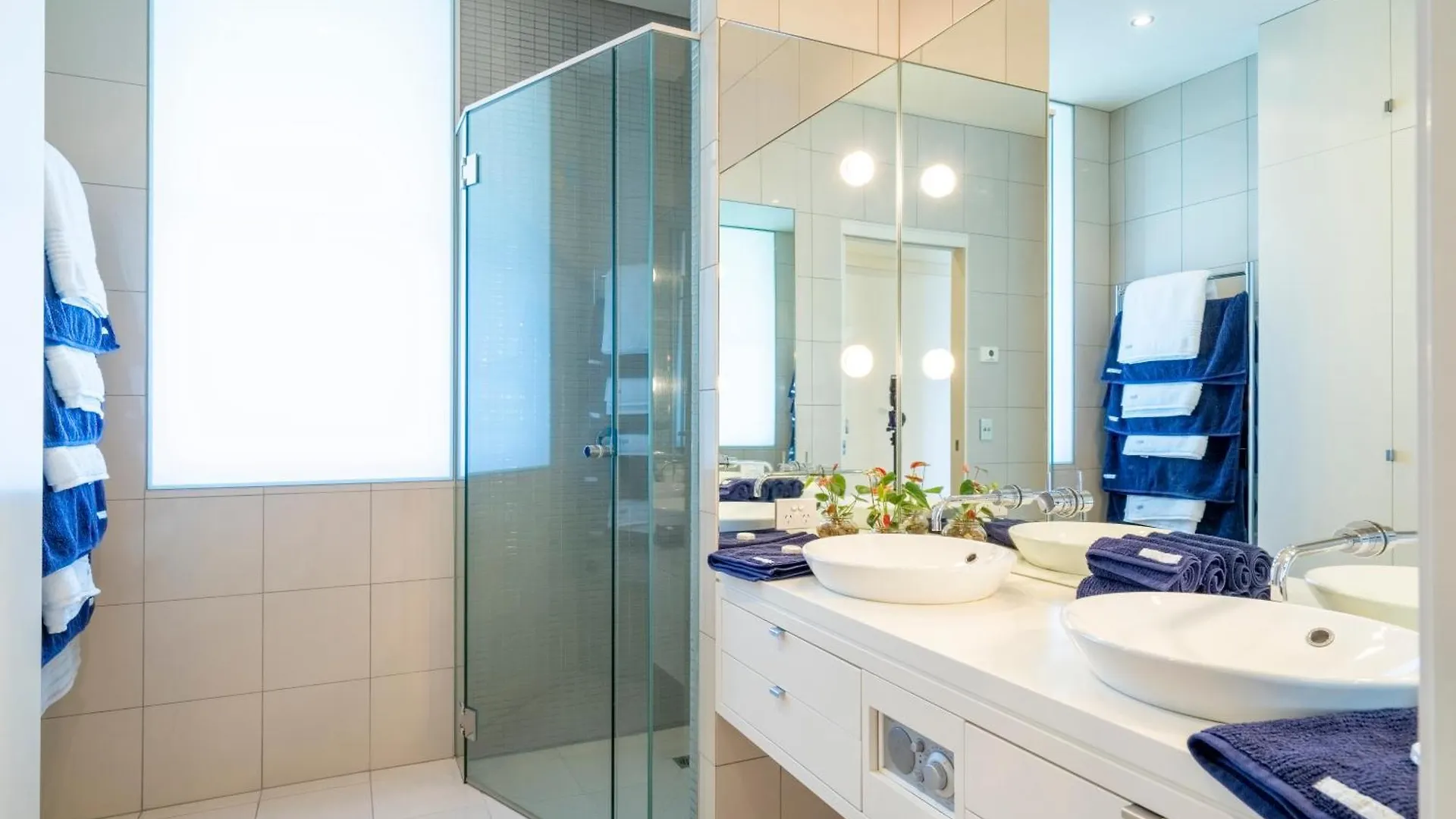 Heritage Terrace With Mod Twist Hobart Apartment